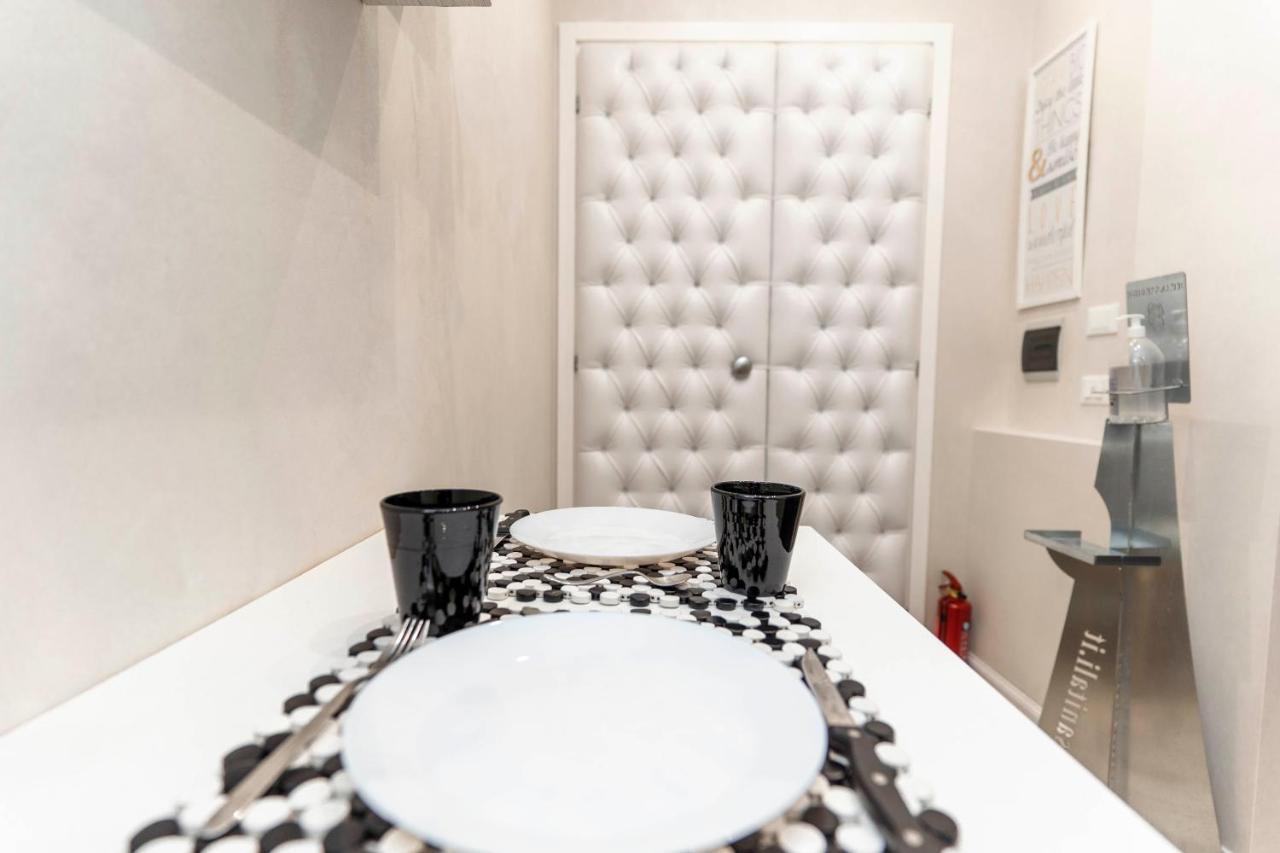 Silver Suite Coliseum Rome Bagian luar foto